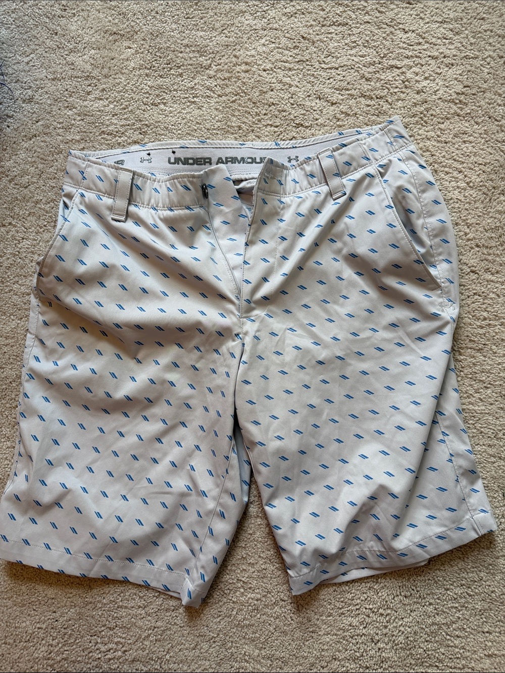 Under Armour Men’s Light Gray Shorts with Blue Micro Pattern